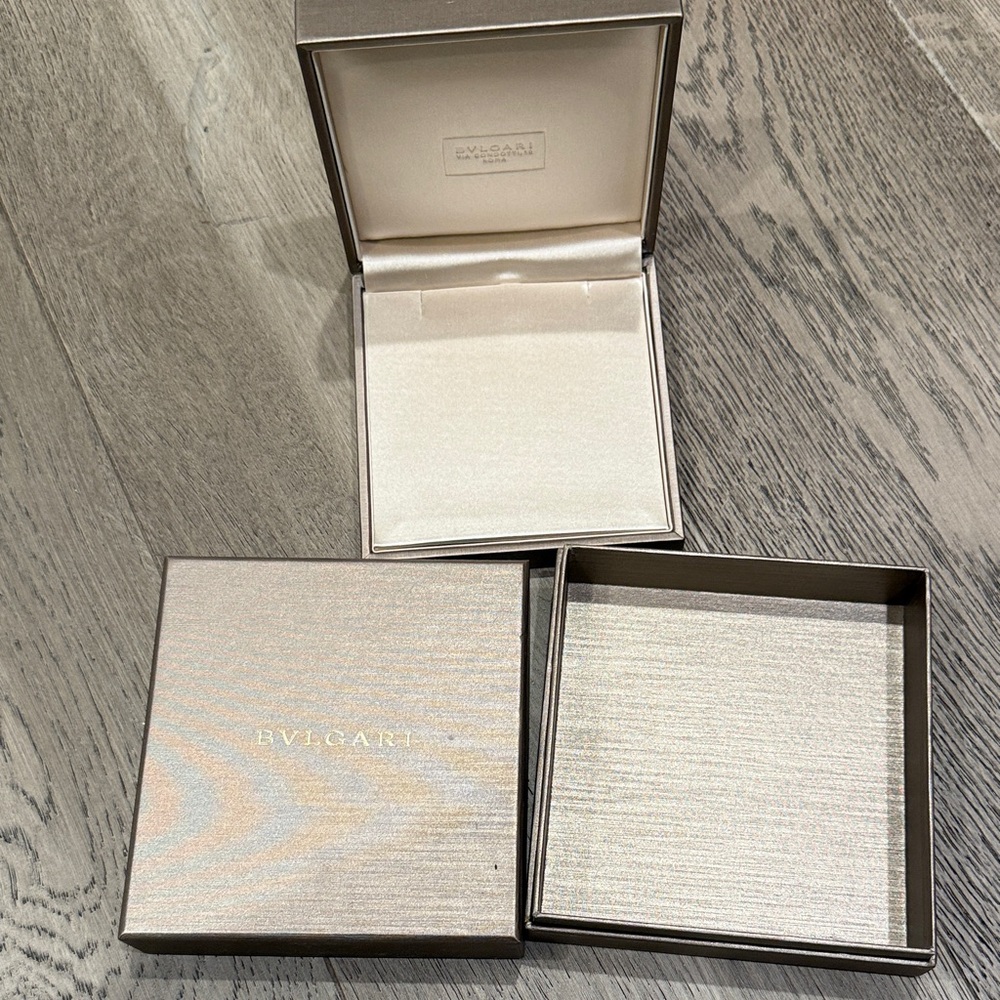 Bulgari Elegant Cream Jewelry Box